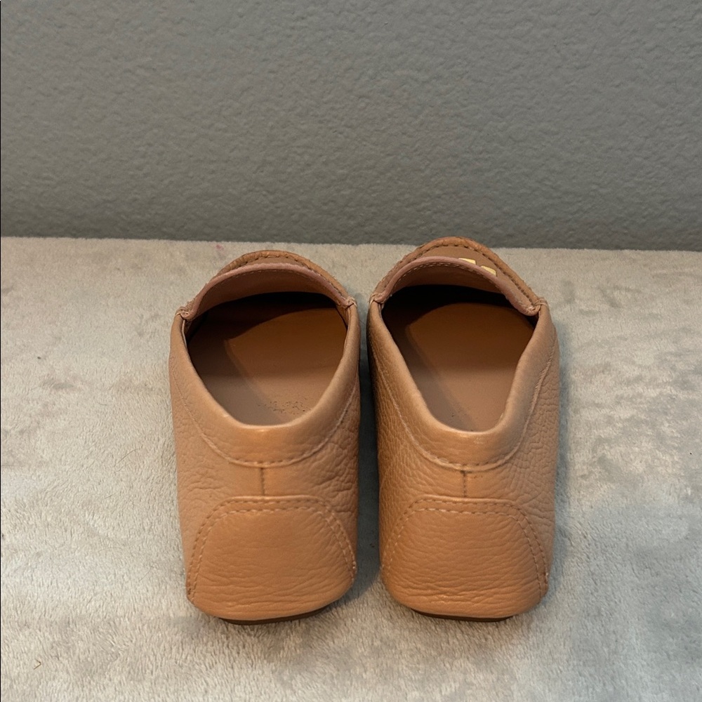 Tory Burch Camel Leather Loafers with Gold Emblem - Picture 2 of 4